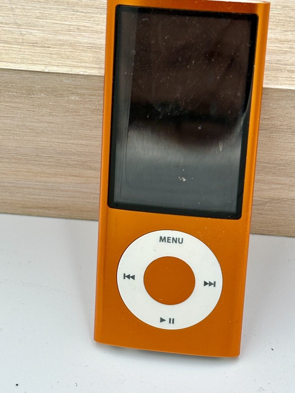 Apple iPod Nano 5th Generation Orange 8 GB A1320